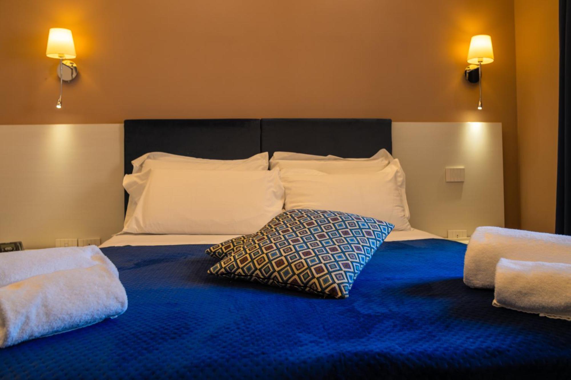 Palazzo Cappuccini Art Relais Hotel Napels Buitenkant foto